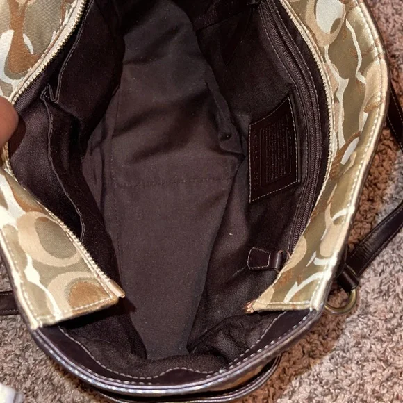 Beautiful Bronze, Brown, Suede/Leather Glitter Coach Purse! - Picture 6 of 9